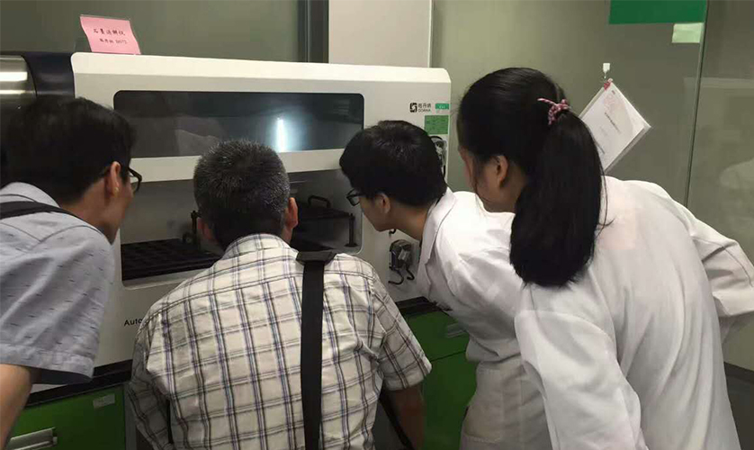 工程师对实验人员培训