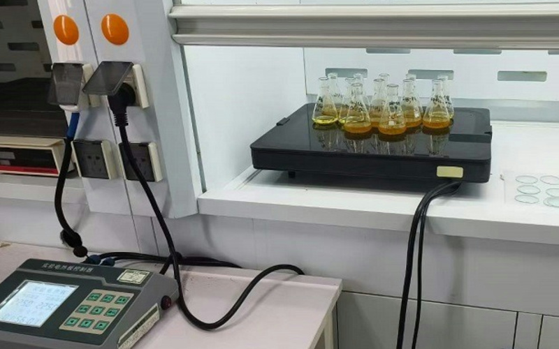 陶瓷加热板适合哪些工作环境？从腐蚀场景看应用适配性